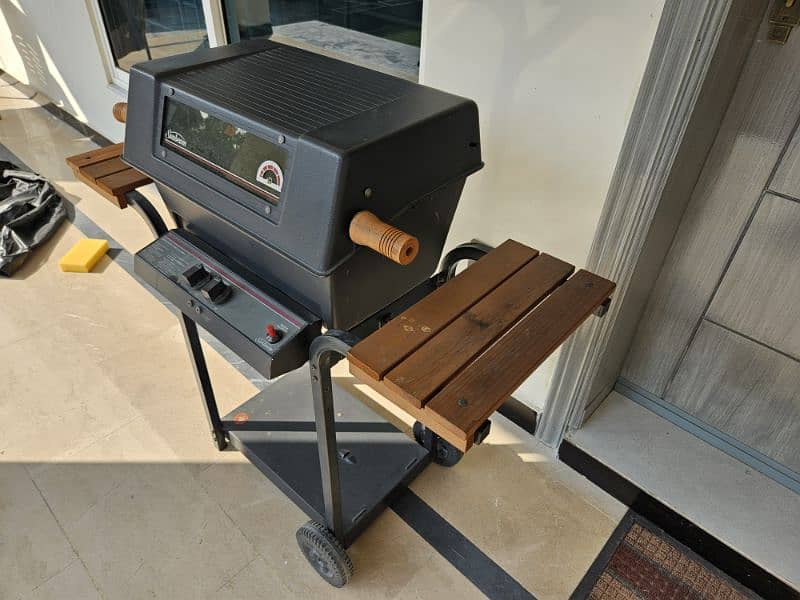 BBQ Grill 2