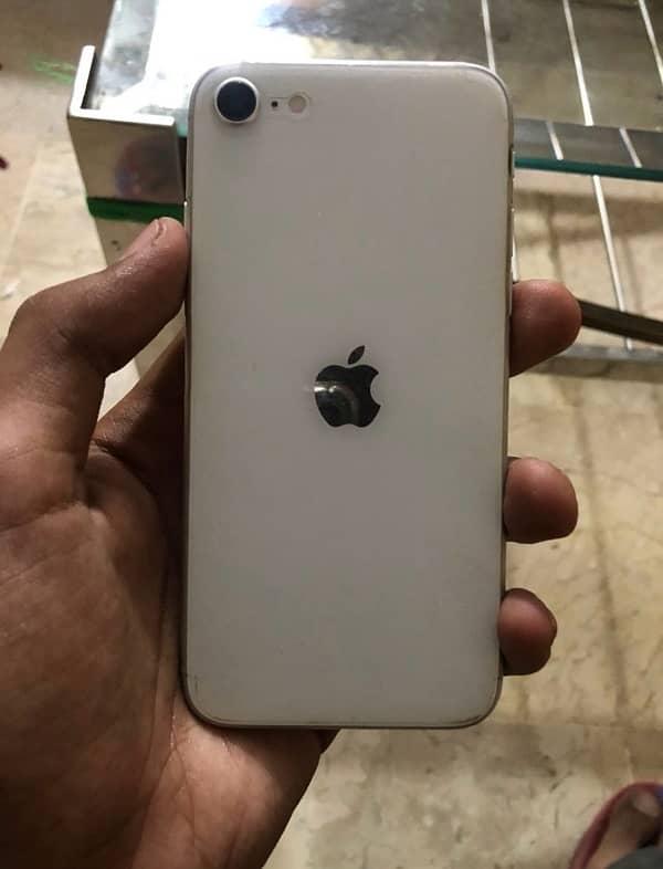 IPhone SE 2020 non pta 3