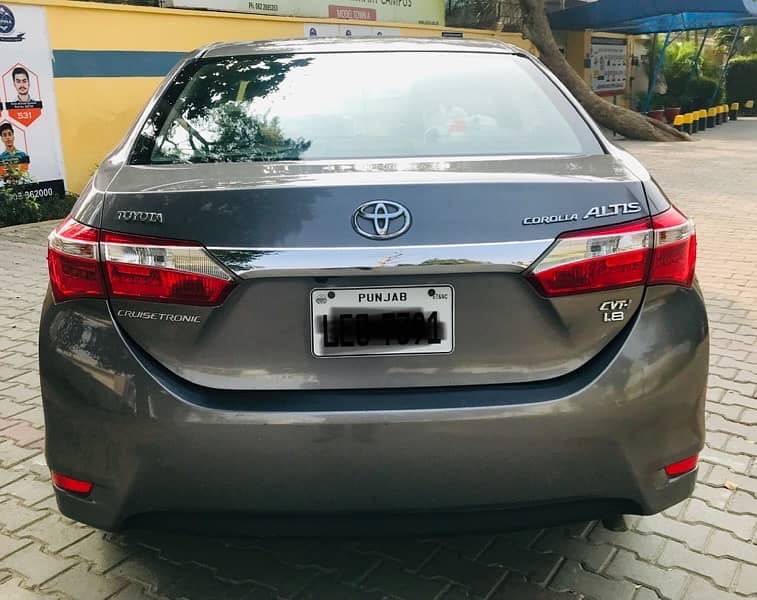 Toyota Altis 1.8 Grande 2015 4