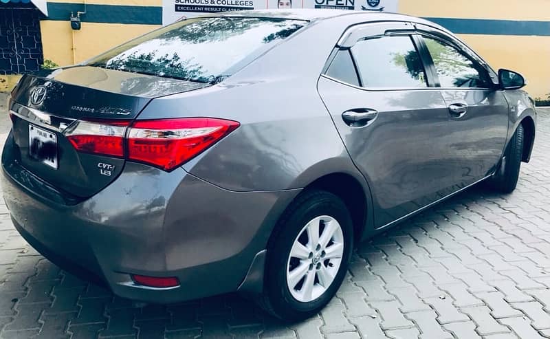 Toyota Altis 1.8 Grande 2015 5