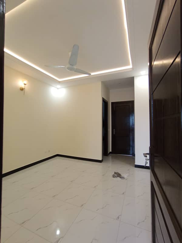 5 MARLA BRAND NEW HOUSE FOR SALE in FAISAL TOWN BLOCK C 4