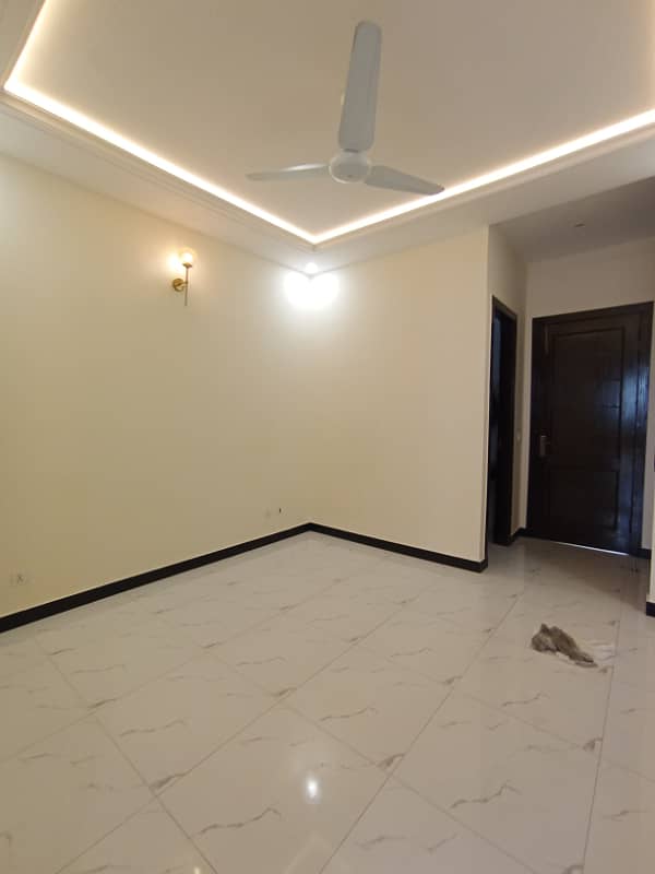 5 MARLA BRAND NEW HOUSE FOR SALE in FAISAL TOWN BLOCK C 13