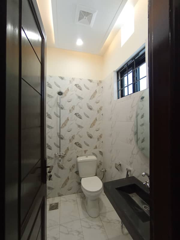 5 MARLA BRAND NEW HOUSE FOR SALE in FAISAL TOWN BLOCK C 20