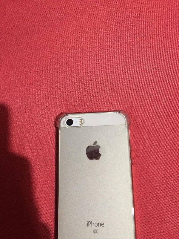 iPhone se 1st generation 4