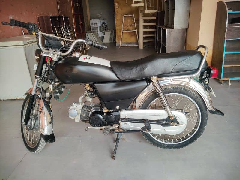 United 70cc 1