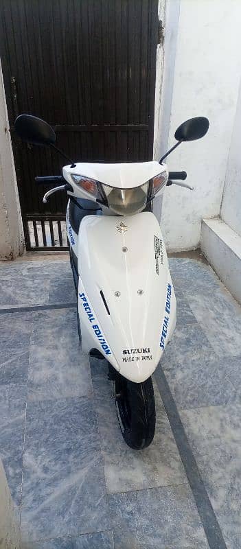 Suzuki scooty 0