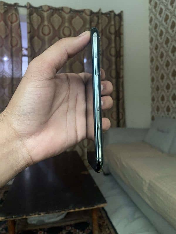 iPhone 11 Pro 256gb Pta approved 3