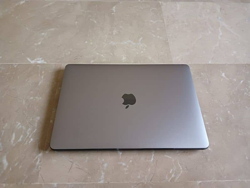 Apple MacBook pro M1 2020 4