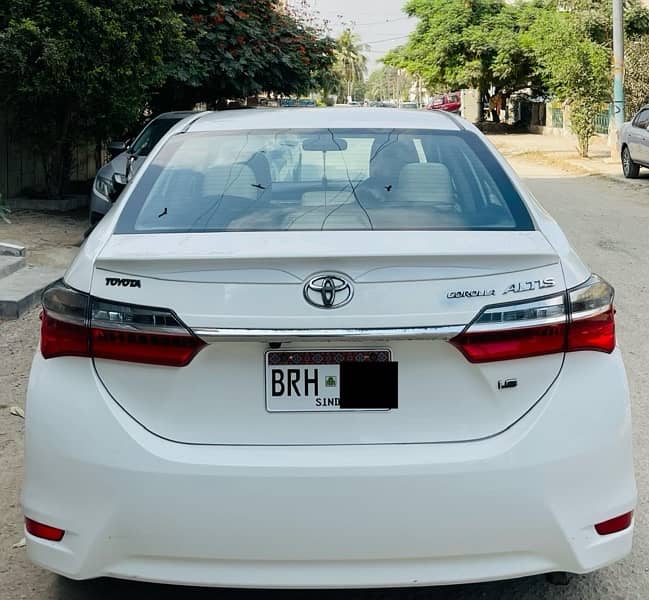 Toyota Corolla Altis 2019 karachi 4