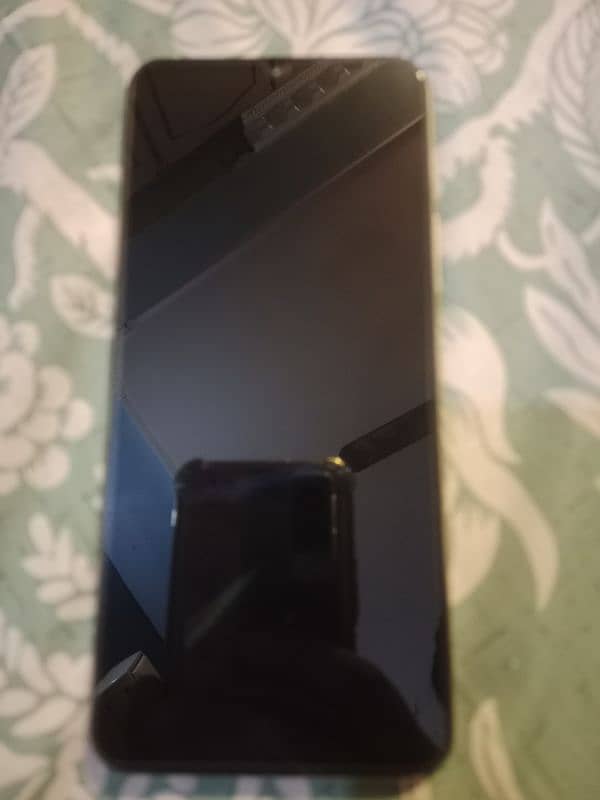 selling my vivo y33T 6