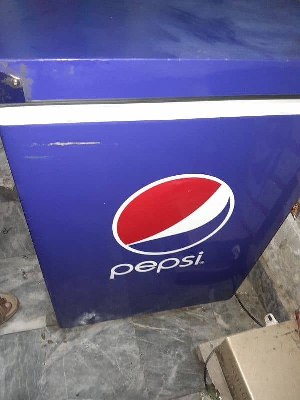 pepsi Deep freezer 10/8 13