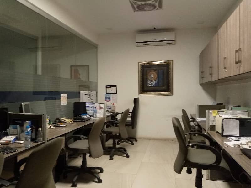 3 Kanal (10 Thousand Square Feet) Furnished Office Block Available For Rent. 14