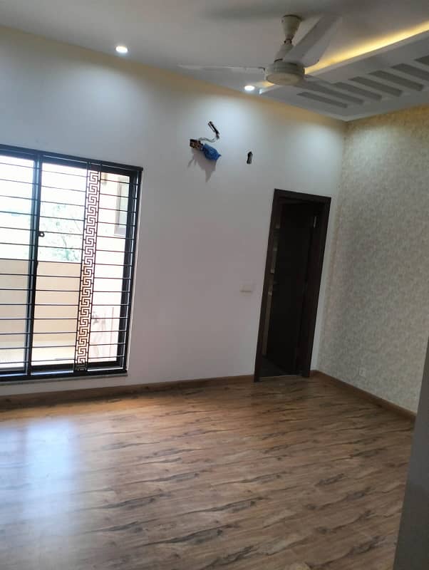 10 Marla House For Sale In Paragon City Lahore 15