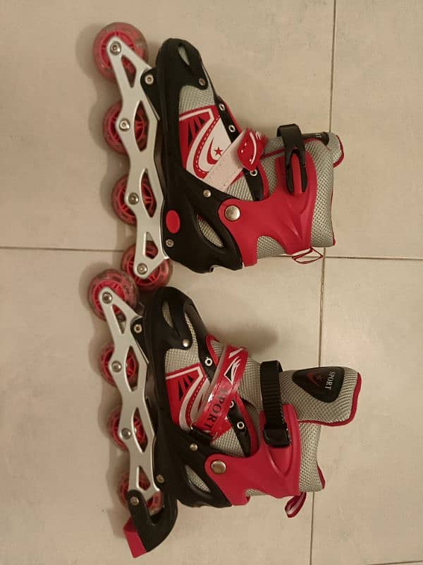 SPORTS SKATES BRAND NEW 1