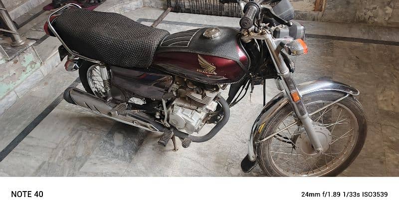 Honda self start 2024, 10/10 condition. 3