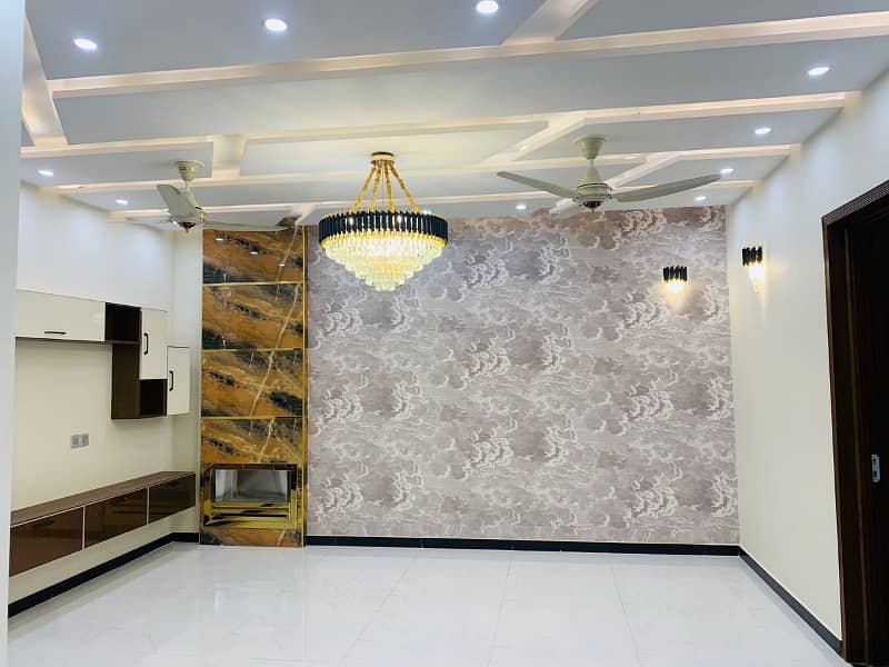 10 Marla House For Sale In Usman Block Bahria Town Lahore 6