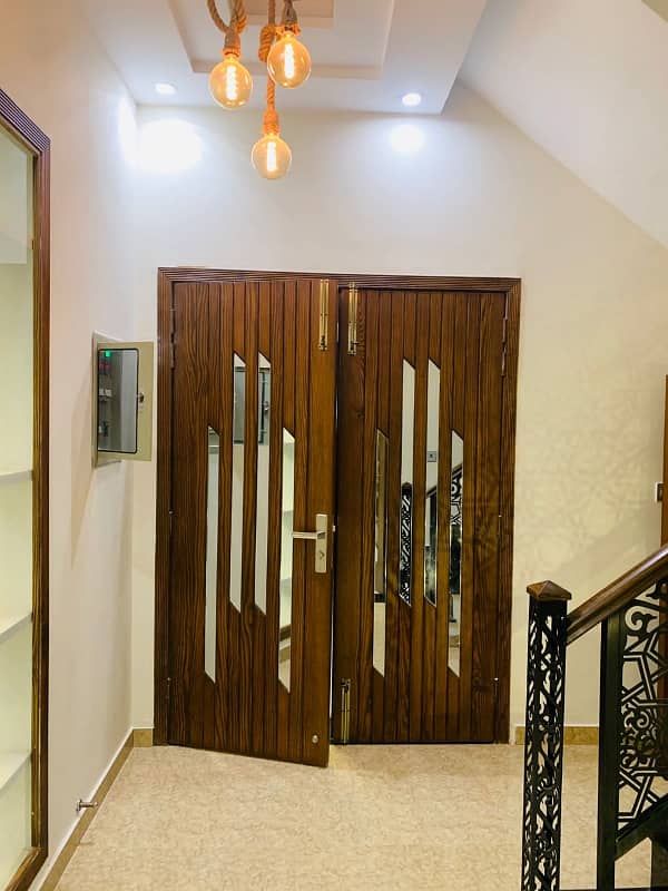 10 Marla House For Sale In Usman Block Bahria Town Lahore 21