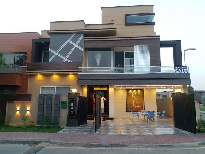 10 Marla House For Sale In Overseas B Block Bahria Town Lahore 0