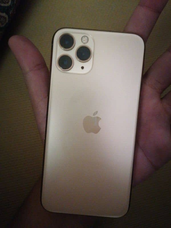 iphone 11 pro 2