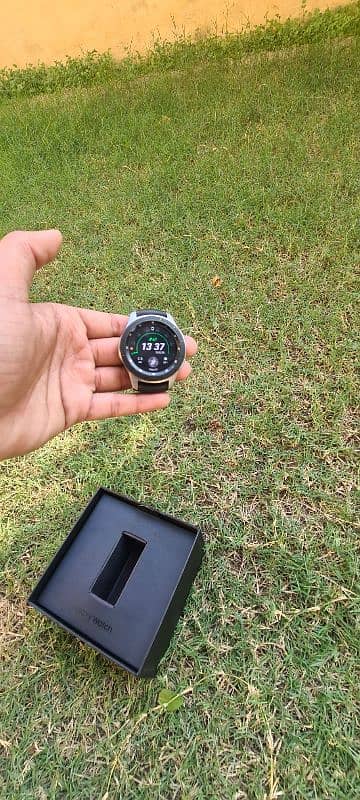 Samsung galaxy watch smr800 up for sale 3