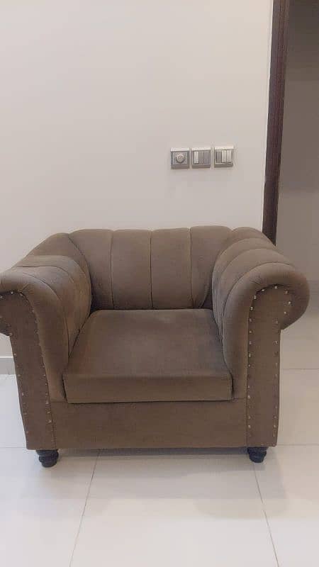 good quality sofa set in reasonable price 1