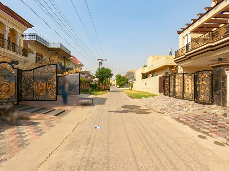 House For Sale In Marghzar Officers Colony - Block F 2