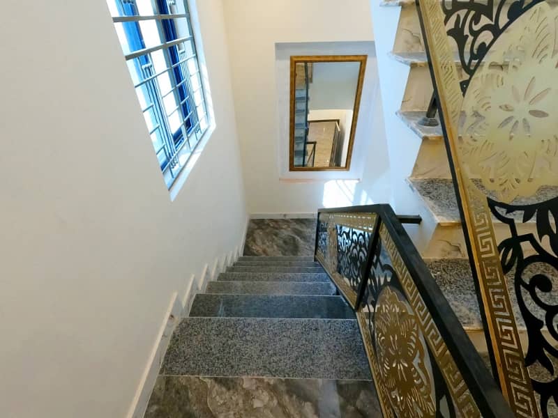 House For Sale In Marghzar Officers Colony - Block F 41