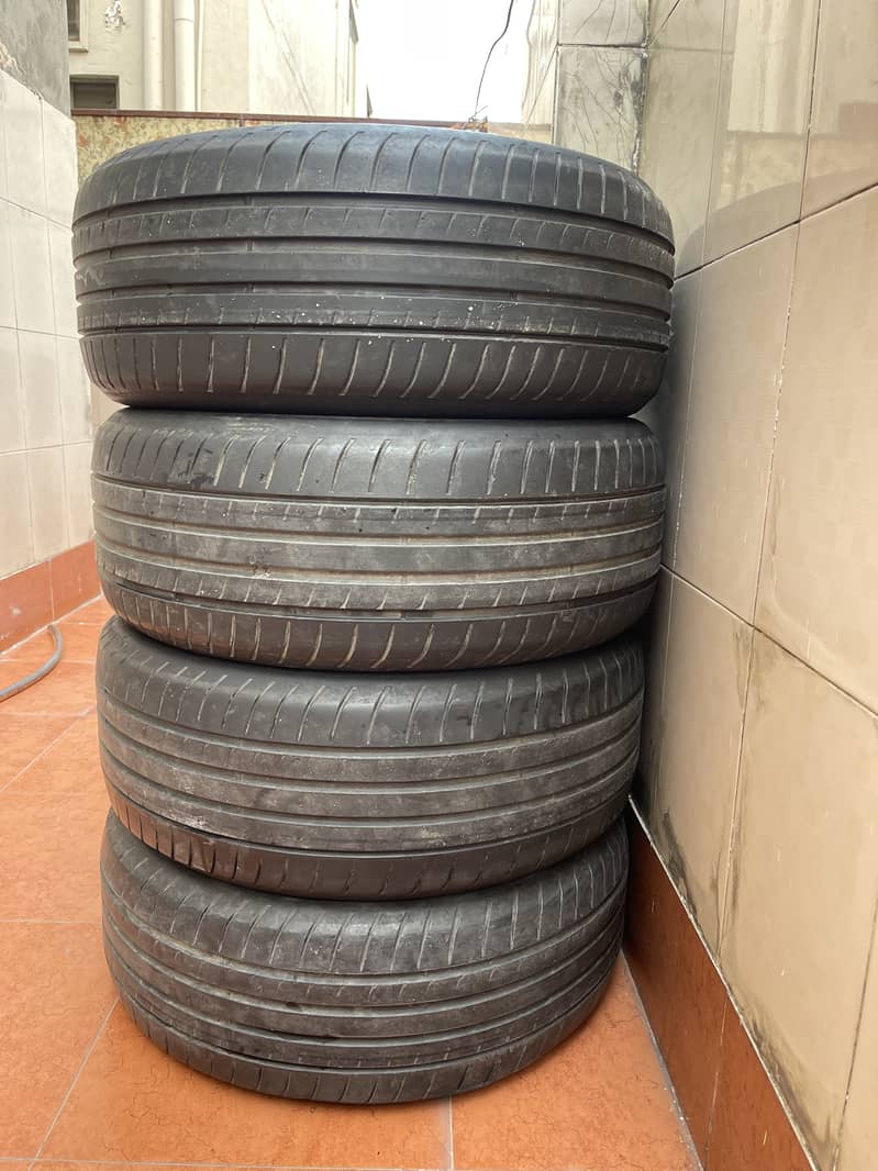 18 inches Good year tyres 5