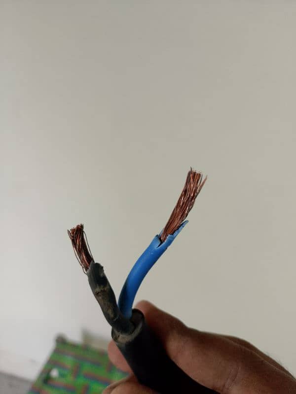 8mm 12 volt wire (2core) 1