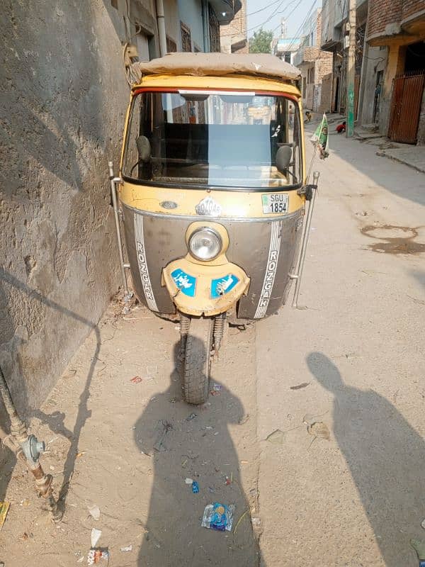 Rozgar  Rickshaw 6 seater 0