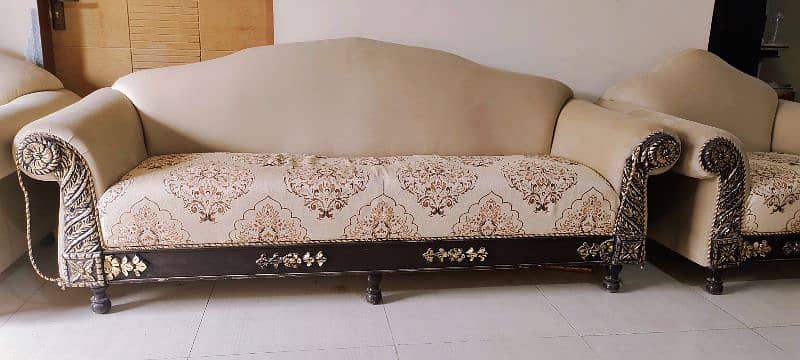 5 Seater Sofa Set in Good Condition 1