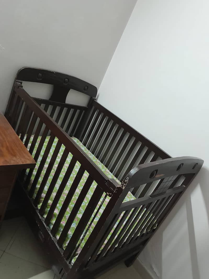 kids wooden cot 0