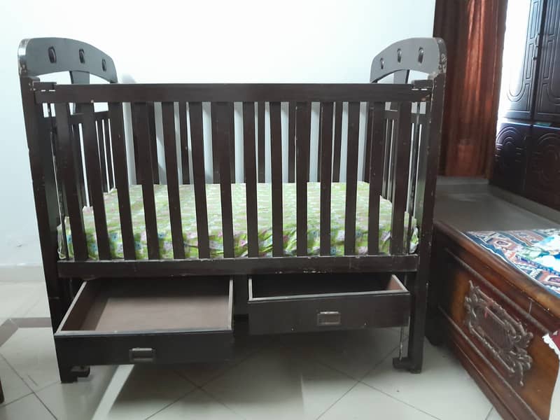 kids wooden cot 1