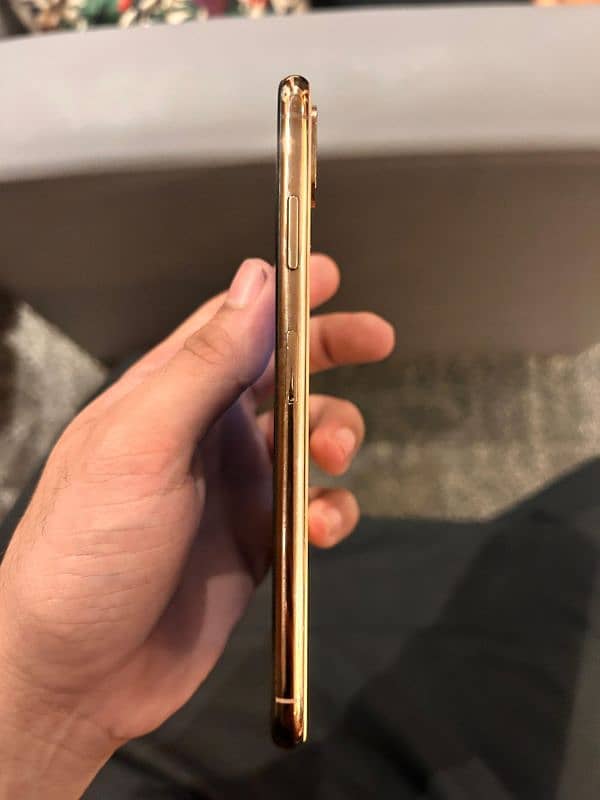 XS Max 256gb Approved 3