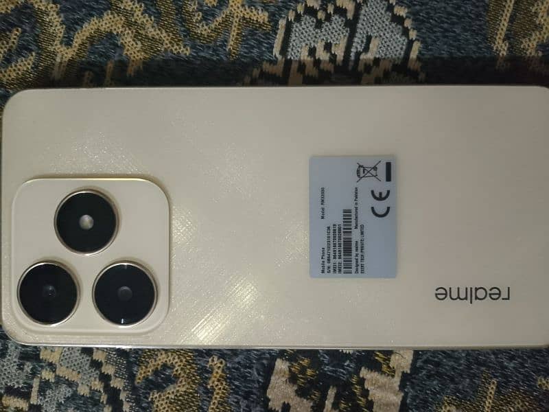 REALME C61 LUSH CONDITION 2