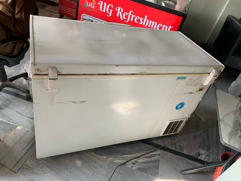 waves deep freezer for sale , 03394223767 , price will b negligible 2