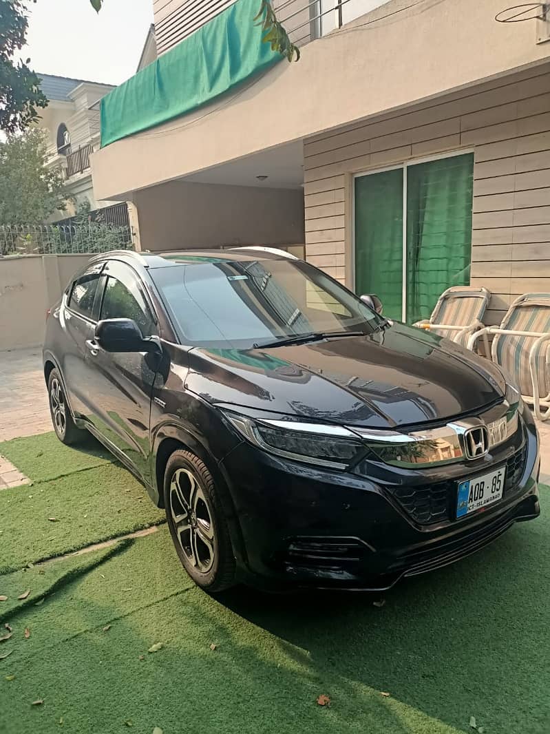 Honda Vezel Hybrid XL 2014 1