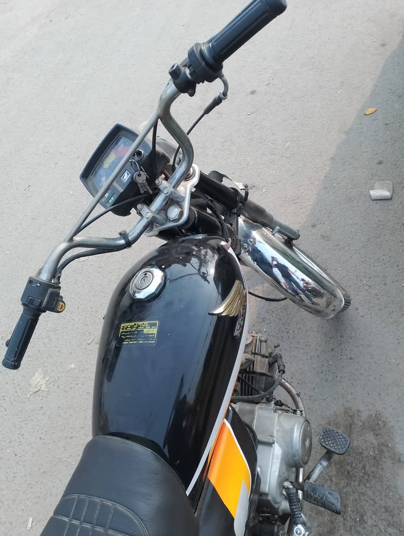 Yamaha Dhoom YD-70 2013 1