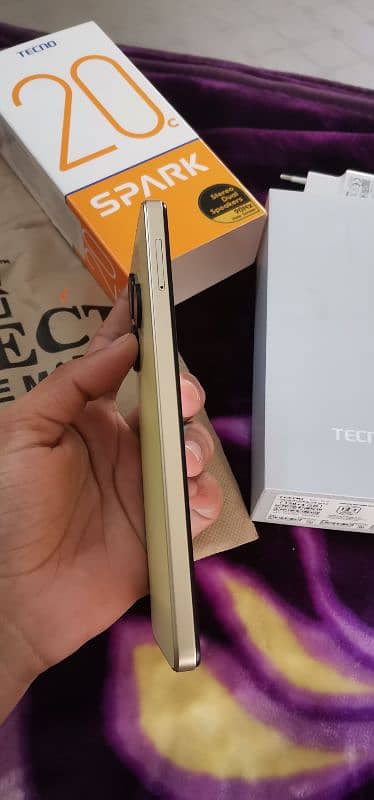 Tecno Spark 20c 8/128 just box open with 12 month warranty 14