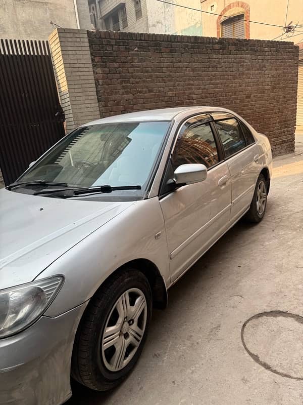 Honda Civic EXi 2005 1