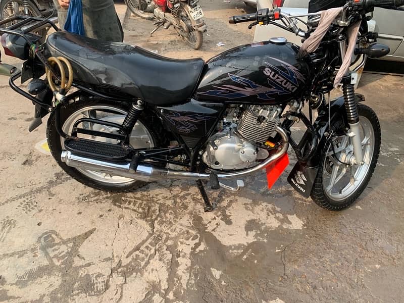 Suzuki GS150 SE 2022 lush Condition Very Cheap Price Urgent sell 0