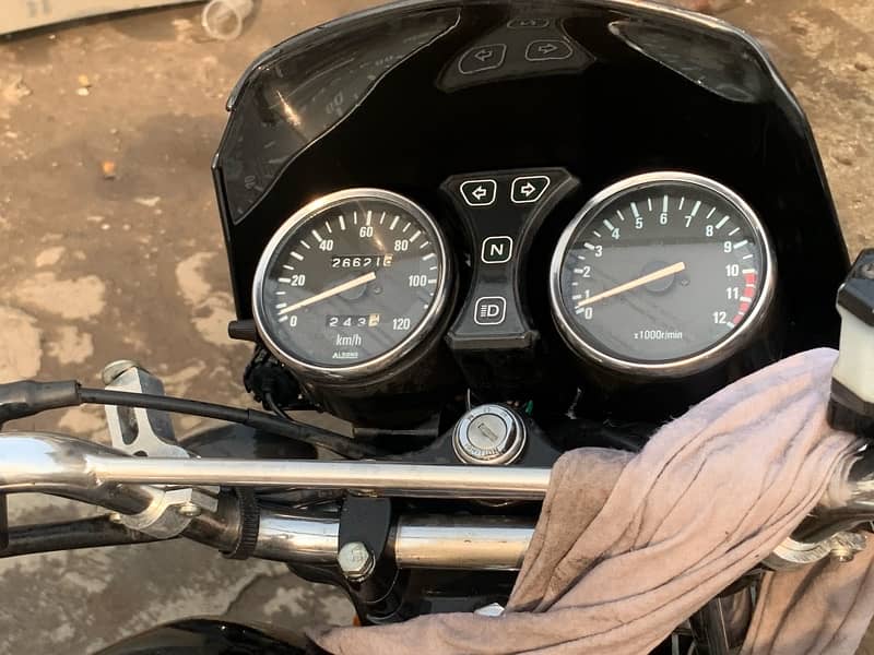 Suzuki GS150 SE 2022 lush Condition Very Cheap Price Urgent sell 1