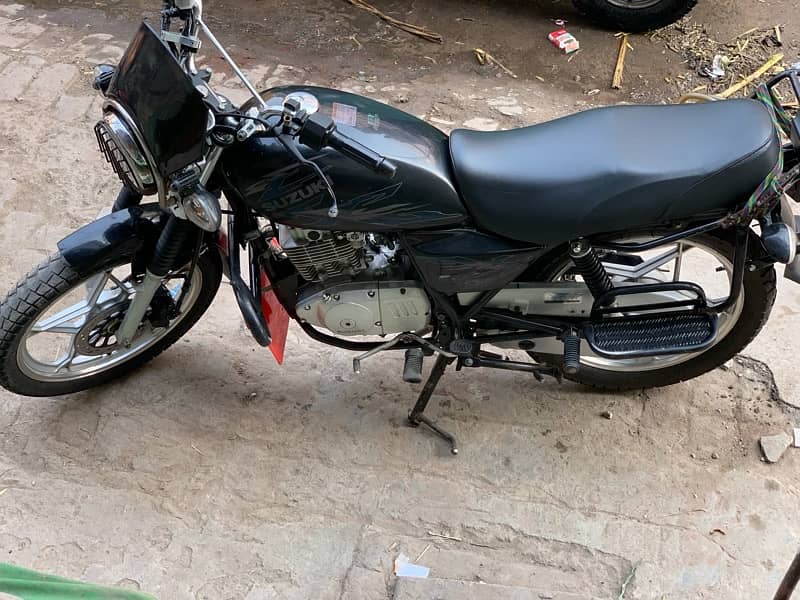 Suzuki GS150 SE 2022 lush Condition Very Cheap Price Urgent sell 8