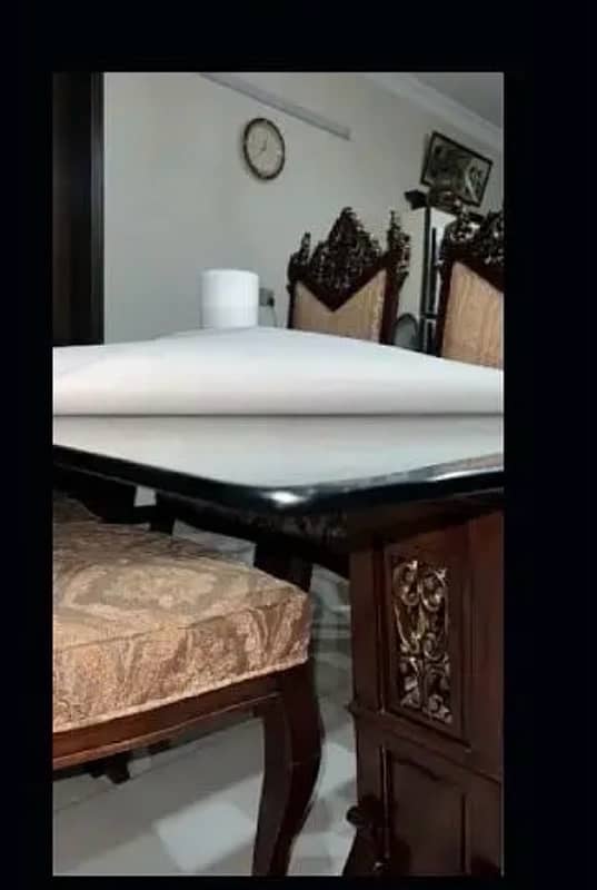 dining table with 6 chair 3