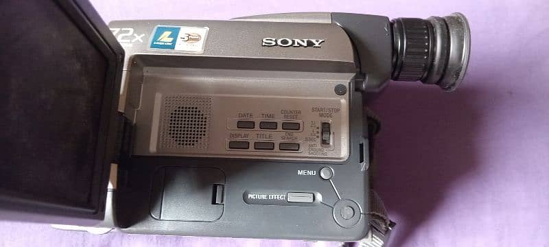 Sony handycam ccd trv85 5