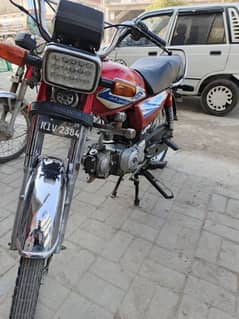 Crown 70cc 2019 model Bike in 9/10 condition