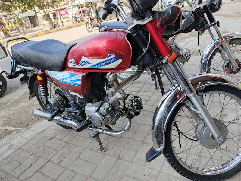 Crown 70cc 2019 model Bike in 9/10 condition 2