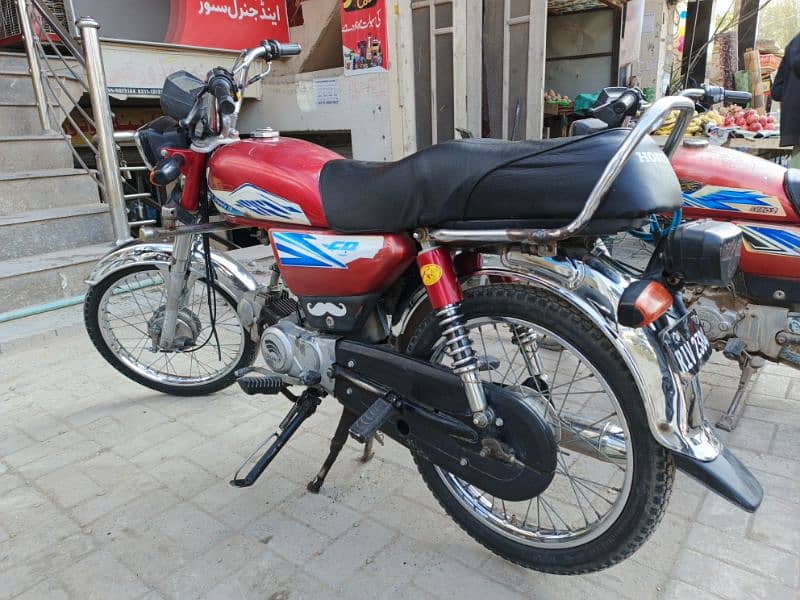 Crown 70cc 2019 model Bike in 9/10 condition 3