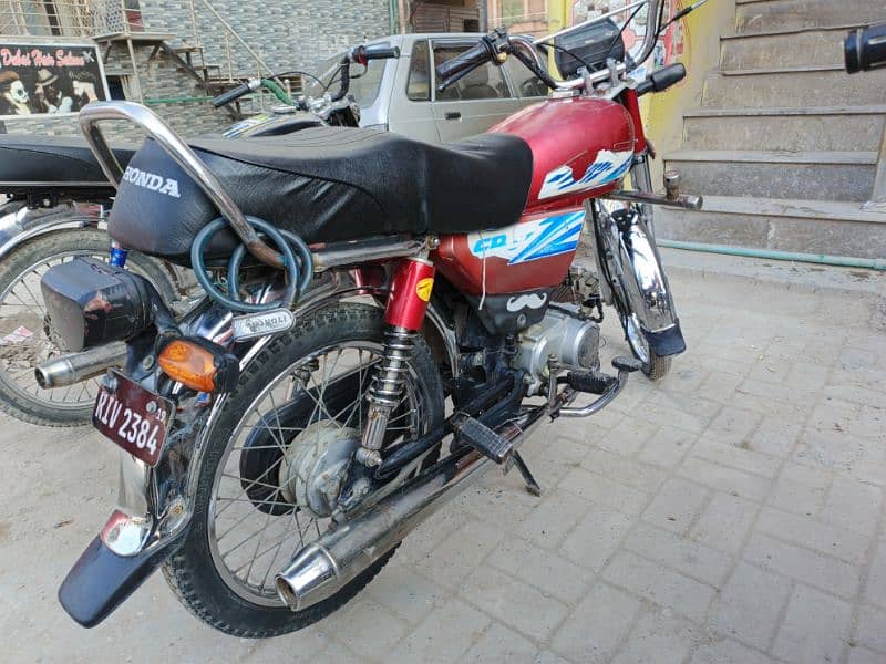 Crown 70cc 2019 model Bike in 9/10 condition 4