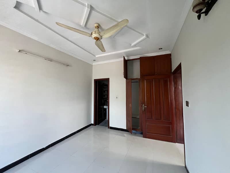 4 Marla New house Available on rent In G-13/4 7